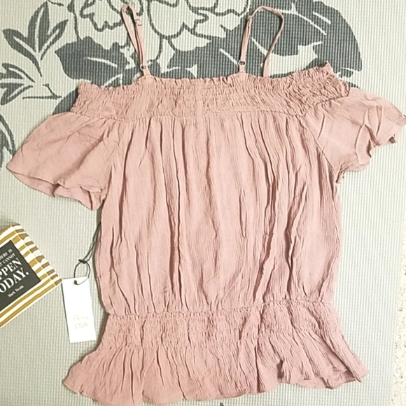 ACTIVE USA Pink Top Medium NWT - Picture 3 of 5